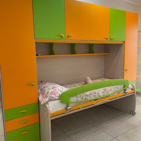 Home With Parking Near The Airport And Beach Fiumicino Eksteriør bilde